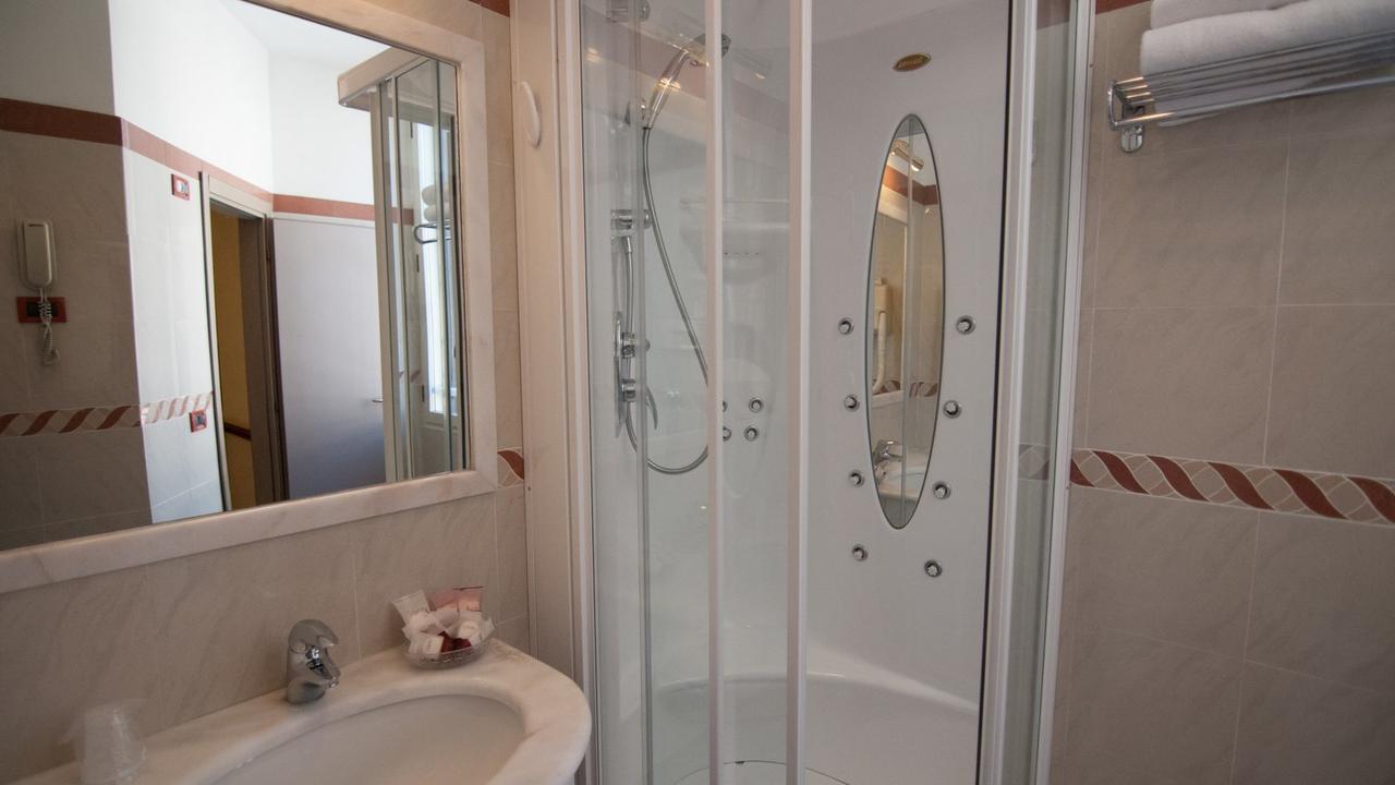 Rooms Hotel Palladium Palace Roma Rooms Hotel Palladium Palace Roma